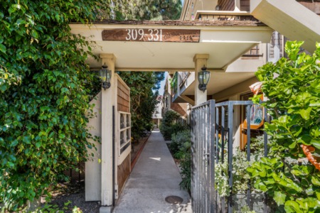 309 Dahlia Place Corona Del Mar, CA 92625