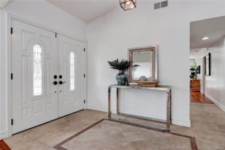 2913 Pacific Ave. Manhattan Beach, CA 90266