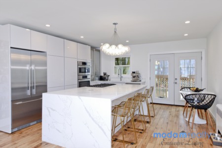 227 W 255th St Bronx, NY 10471
