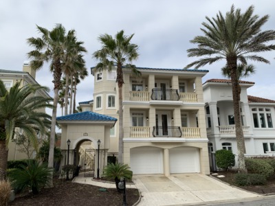 2218 Alicia Ln Atlantic Beach, FL 32233