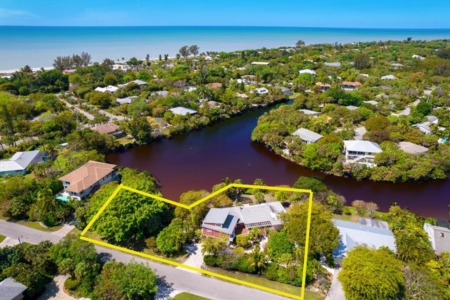 3822 Coquina Drive Sanibel, FL 33957