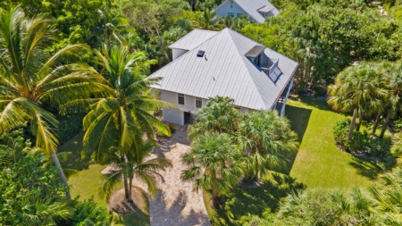 525 N Yachtsman Drive Sanibel, FL 33957