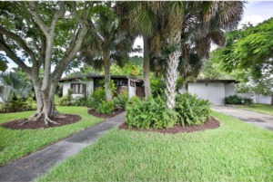 3322 Avocado Drive Fort Myers, FL 33901
