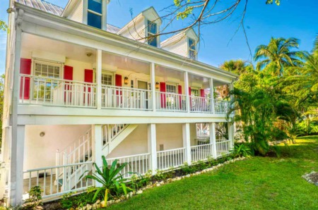 5757 Pine Tree Drive Sanibel, FL 33957