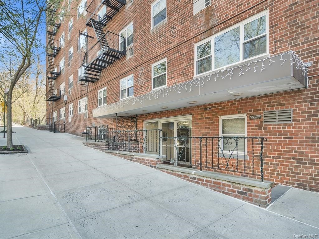 3030 Johnson Ave #6G Bronx, NY 10463
