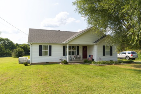 79 Head Lane Russellville, KY 42276
