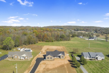 2976 Franklin Road Russellville, KY 42276