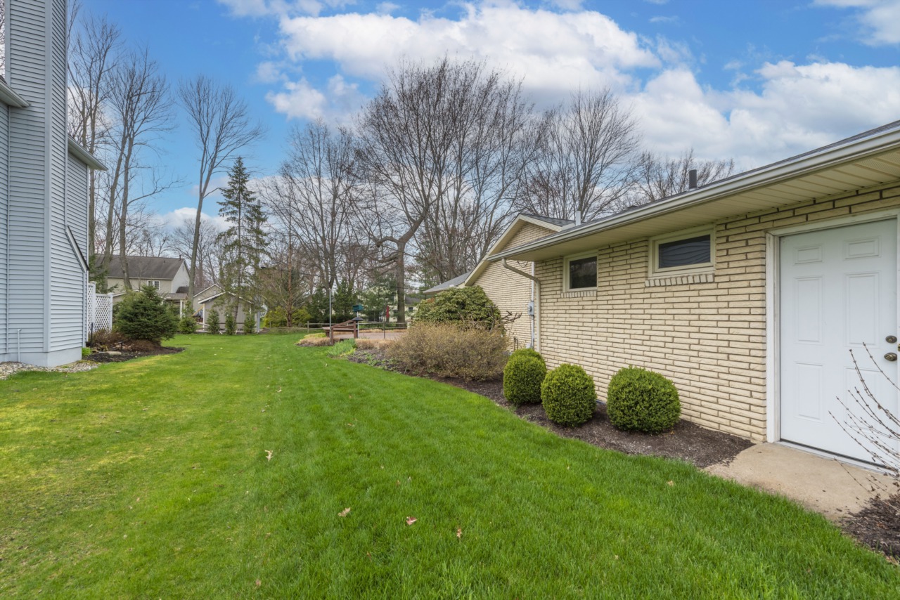 600 Wildbrook Dr Bay Village, OH 44140 MLS 5029539