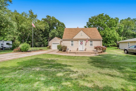 23398 Bush St Southfield, MI 48033