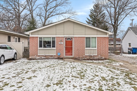 5865 N Linville St Westland, MI 48185