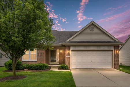 31023 Dawson St Garden City, MI 48135