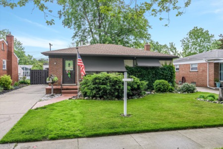 15621 Fordline St Southgate, MI 48195