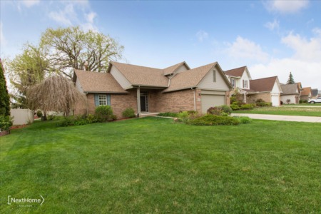 33330 Crooks St Brownstown Twp, MI 48173
