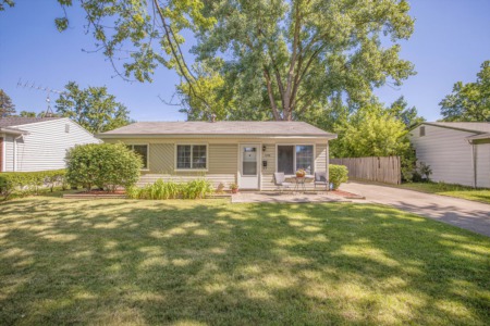 1719 Knowles St Ypsilanti Twp, MI 48198