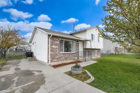 155 E Willow Ln Garland, UT 84312