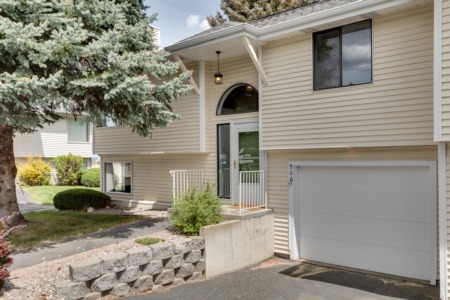 906 E Calkins Dr Spokane, WA 99208