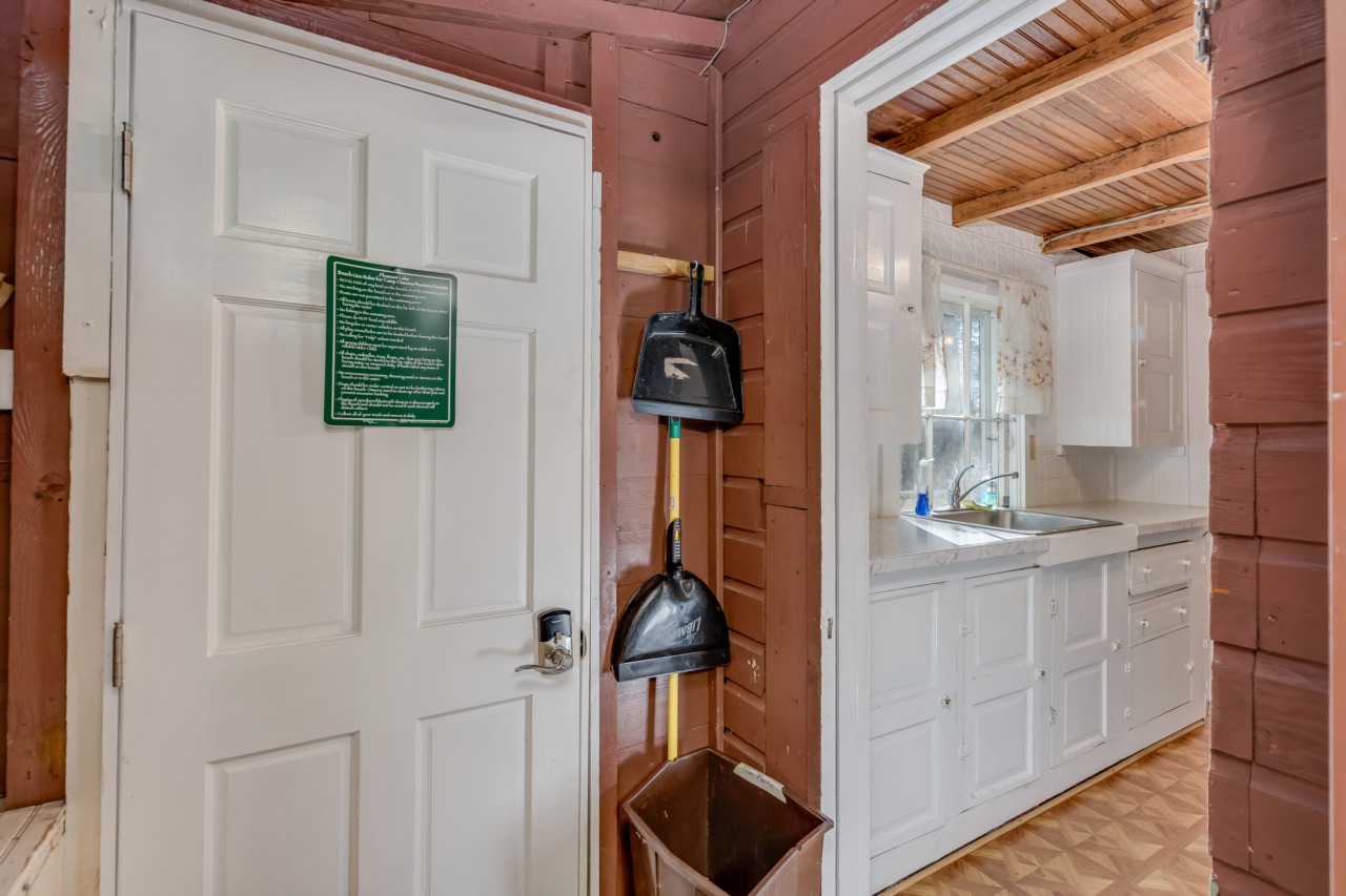 7938 Pleasant Lake Rd Brantingham, NY 13312 MLS S1507356