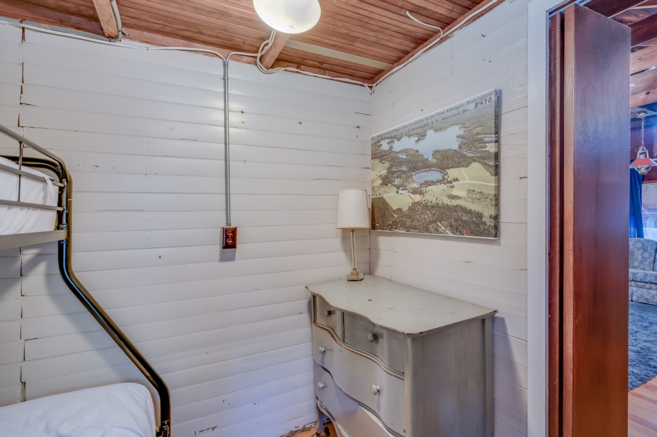 7938 Pleasant Lake Rd Brantingham, NY 13312 MLS S1507356