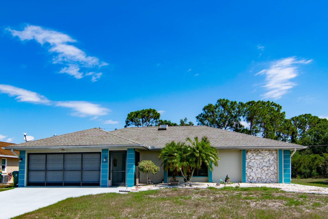 23160 Nancy Ave Pt Charlotte, FL 33952