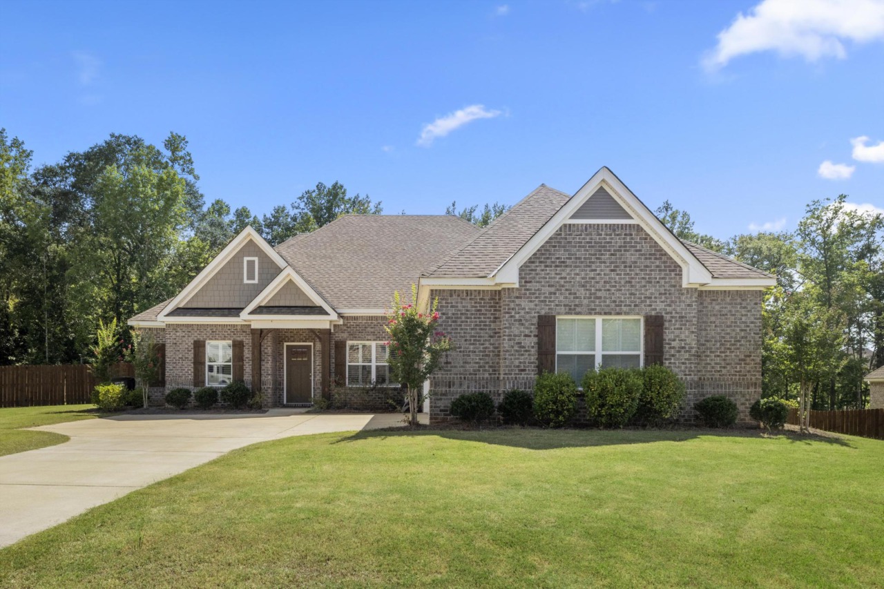 1781 Morning Glory Dr Opelika, AL 36801