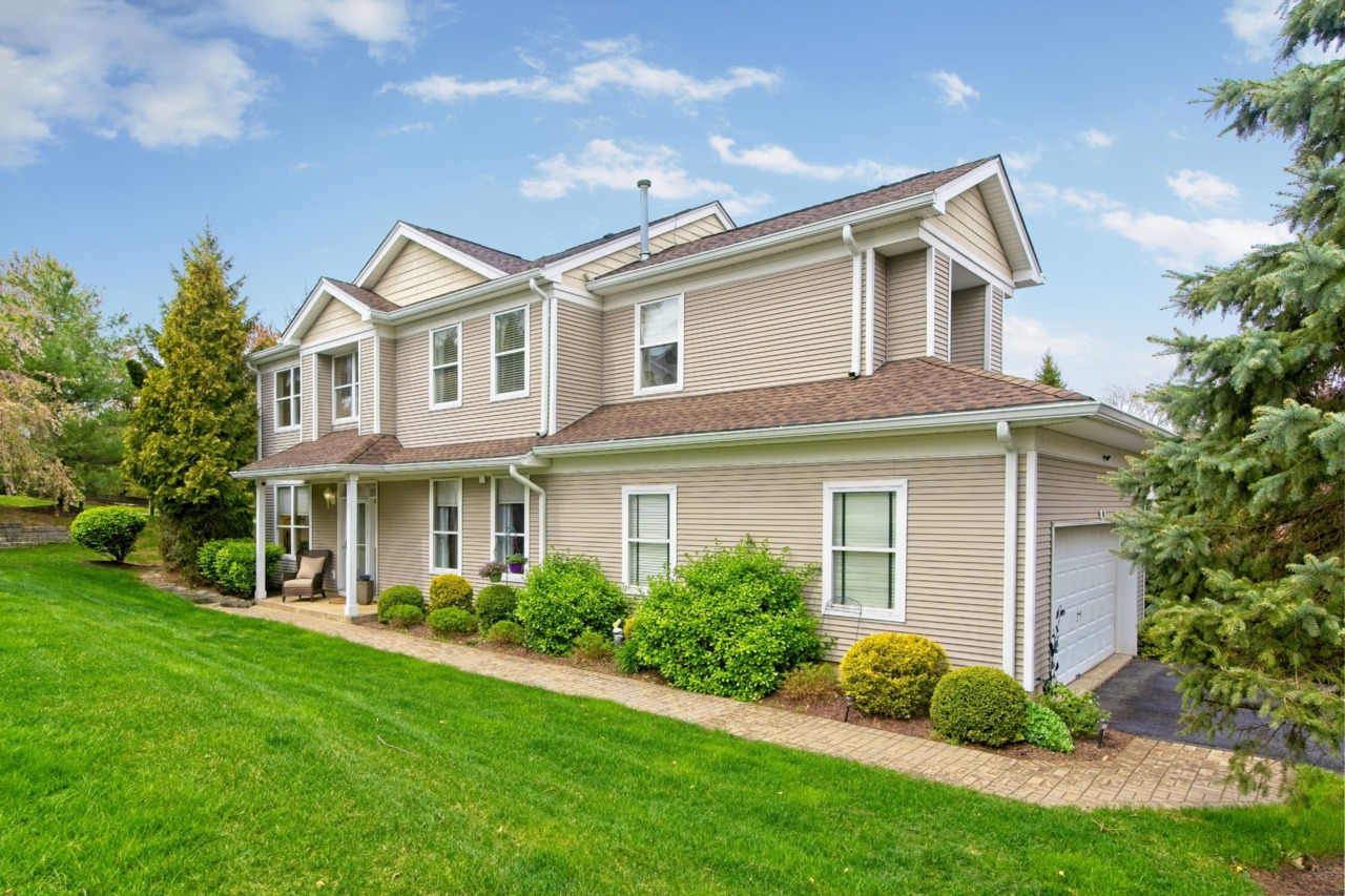 9 Hornbeam Way Hardyston Twp., NJ 07419 | MLS 3631360 Photo 1