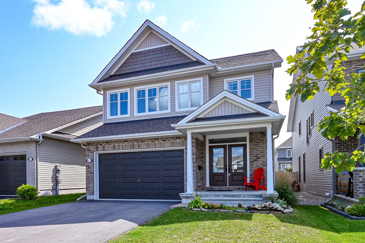 677 Baie Des Castors Street Ottawa, ON K4A3N6