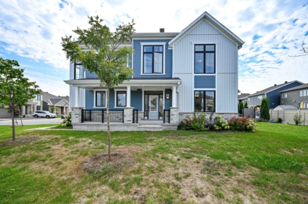 634 Continental Ave Ottawa, ON K2V 0R2