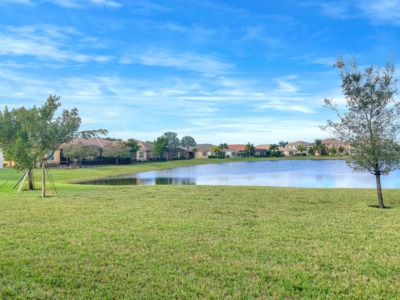 3007 Strada Ct Royal Palm Beach, FL 33411