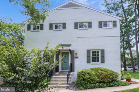 5370 Pooks Hill Rd #301 Bethesda, MD 20814