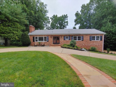 1512 Laburnum Street Mclean, VA 22101