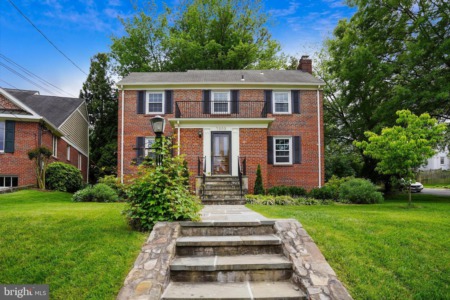 7000 Bybrook Ln Chevy Chase, MD 20815