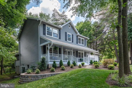 505 Woodshire Ln Herndon, VA 20170