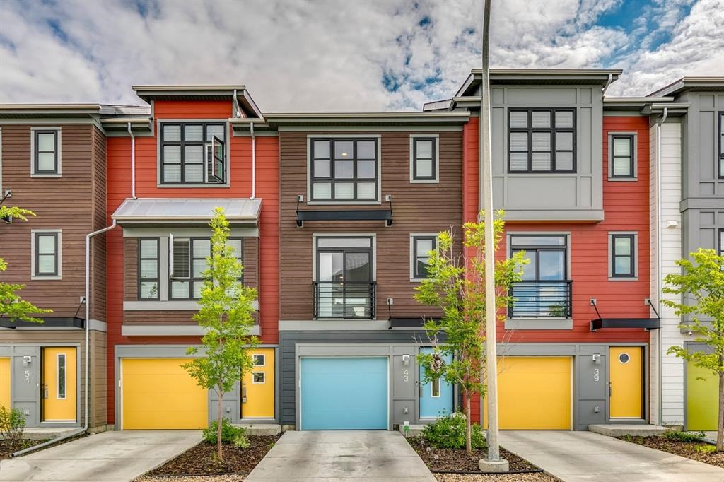 43 SE Walden Path Calgary, AB T2X 0M7