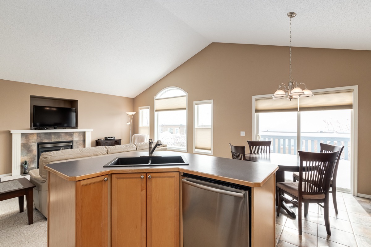 327 Shannon Square SWCalgary Real EstateShawnessy Homes for Sale