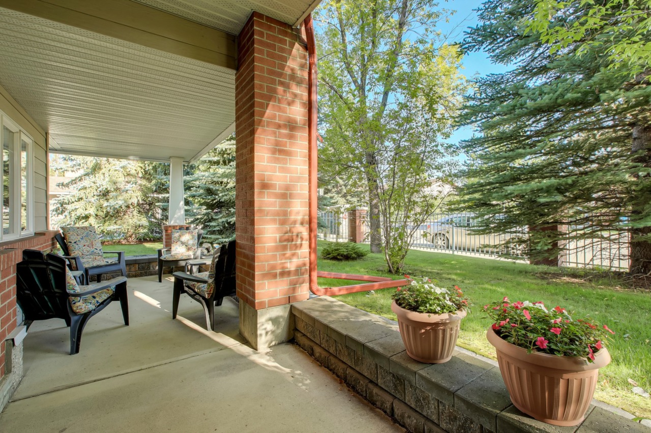 12505 SE Bonaventure Dr Calgary, AB T2J 3S7 MLS ® 1582749025241