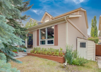 20 Strathearn Rise SW Calgary, AB T3H 1R6