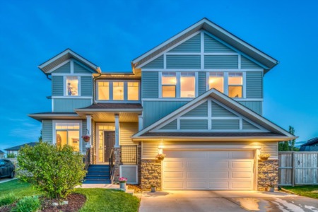 218 Boulder Creek Court Langdon, AB T0J 1X0