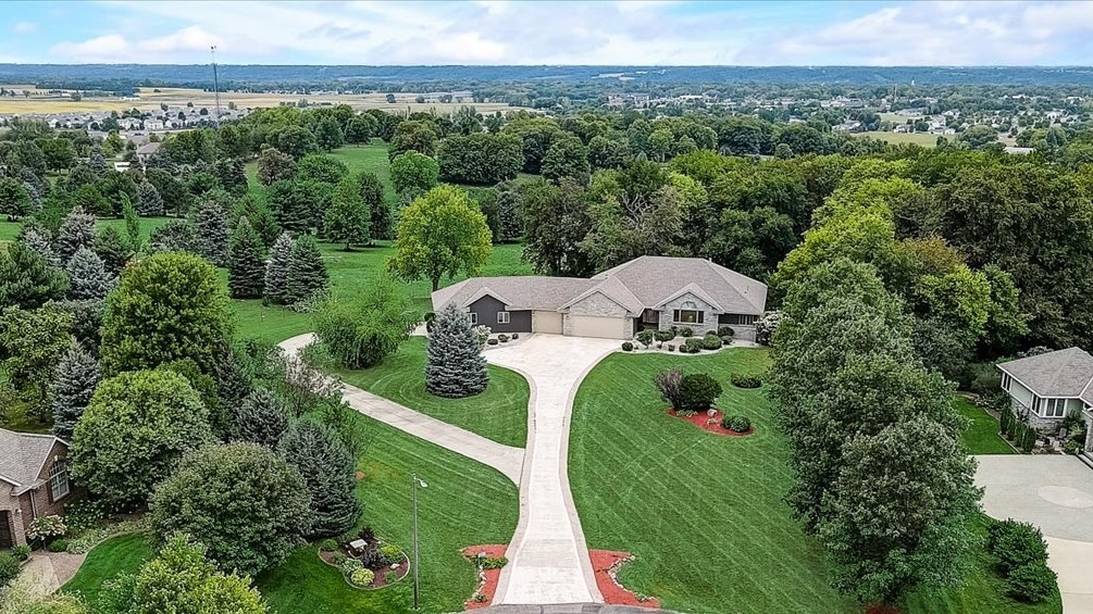 11520 Susan Lane Belle Plaine, MN 56011 MLS 6259251