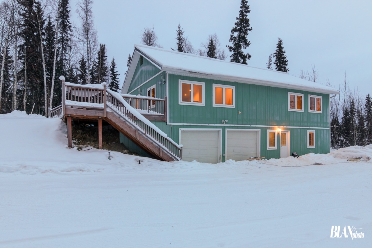 3395 Arthor Court Fairbanks, AK 99709