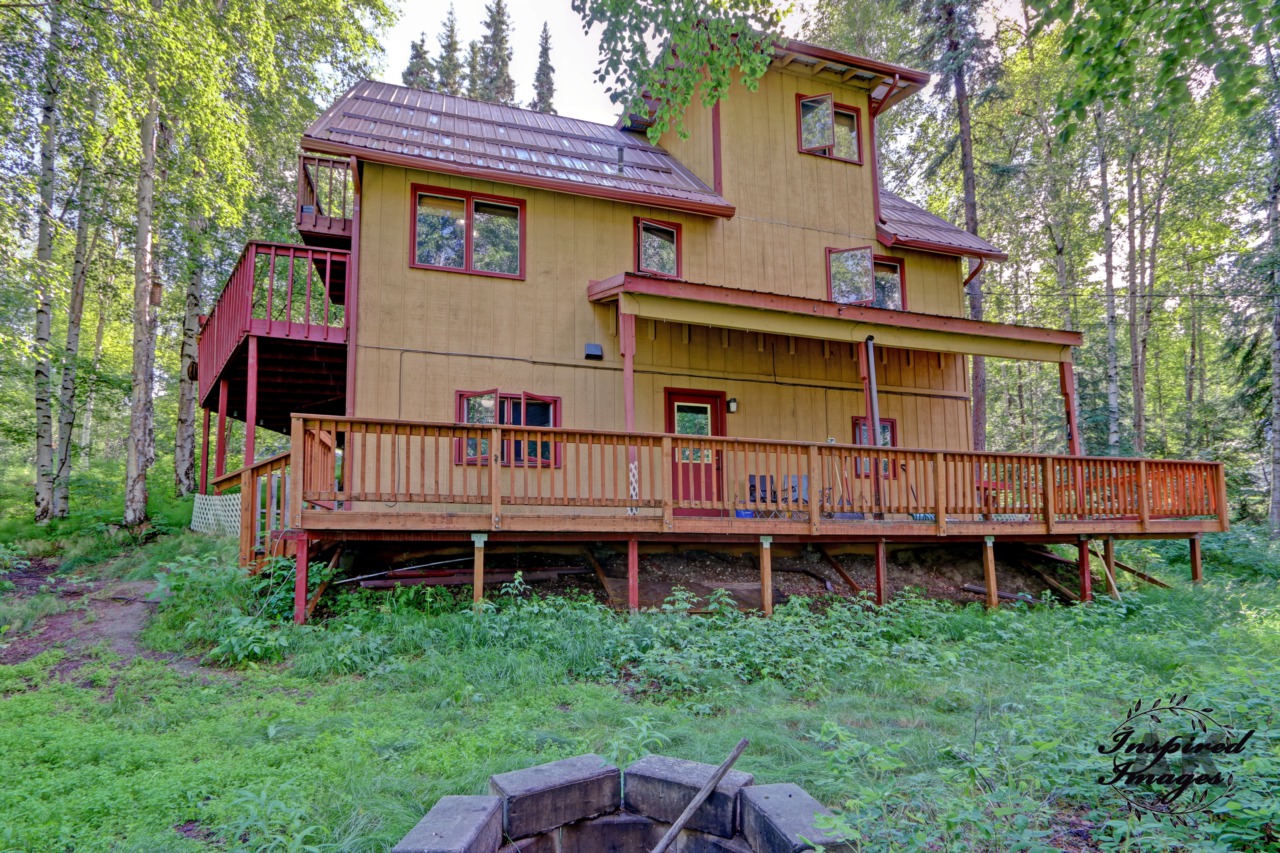386 Crestmont Drive Fairbanks, AK 99709