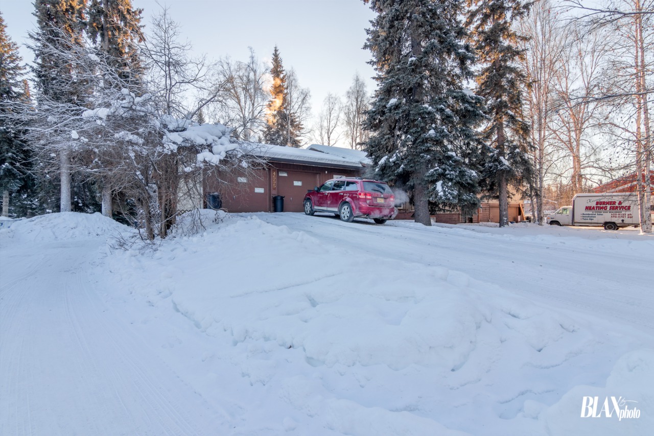 4563 Wood River Drive Fairbanks, AK 99709