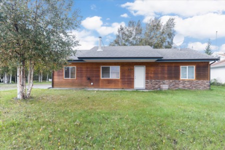 921 Shellinger St North Pole, AK 99705