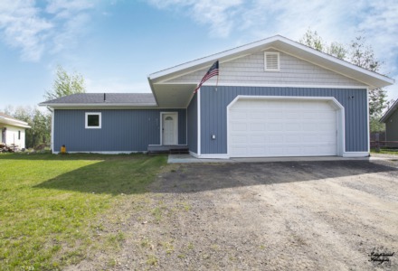 892 Minuteman Loop North Pole, AK 99705