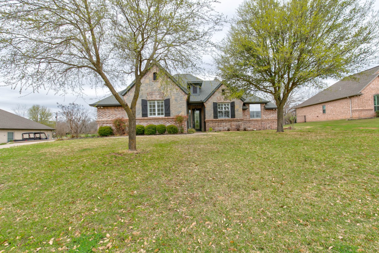 9513 Bellechase Road Granbury, TX 76049