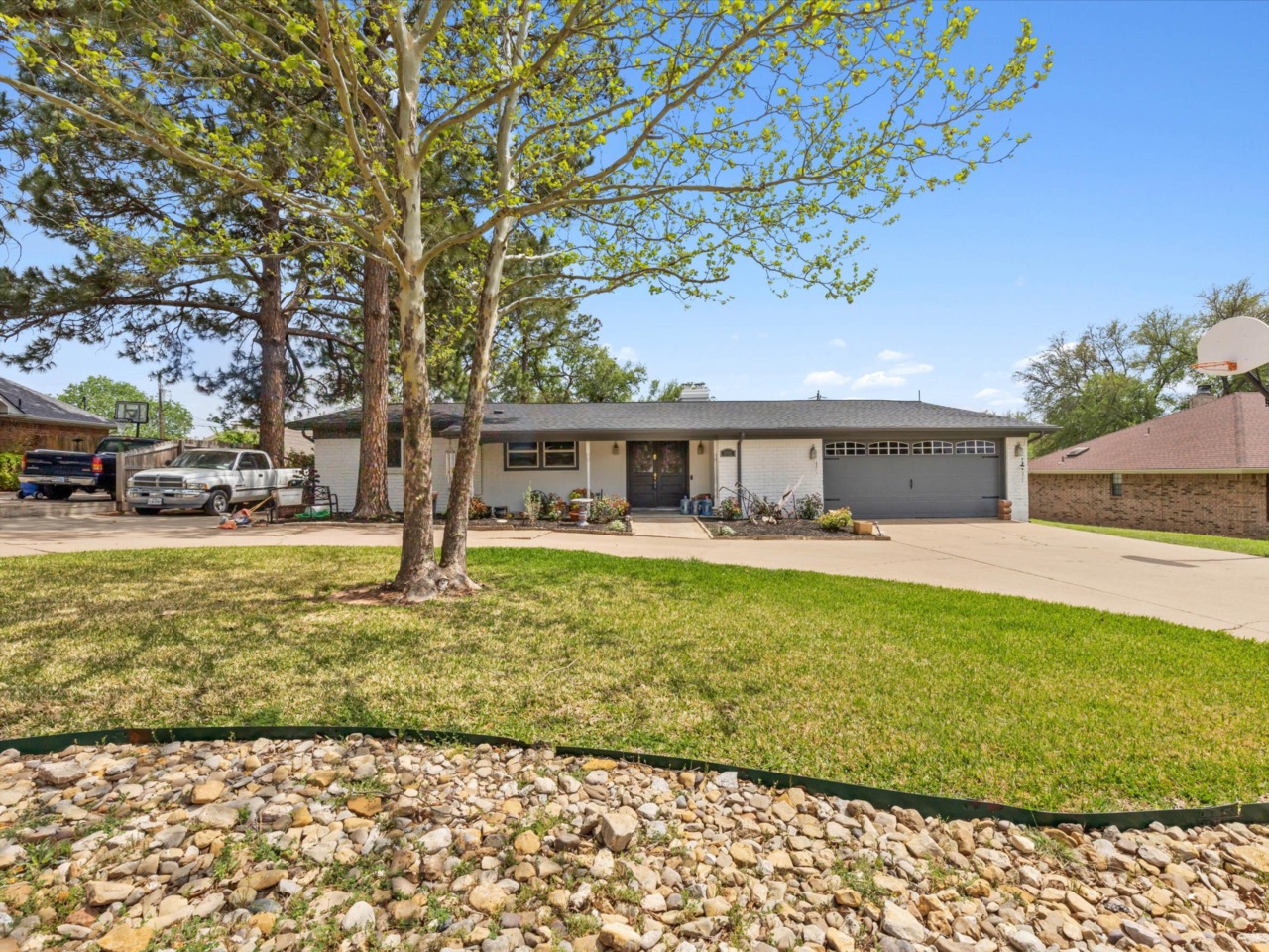 3705 Mission Court Granbury, TX 76049