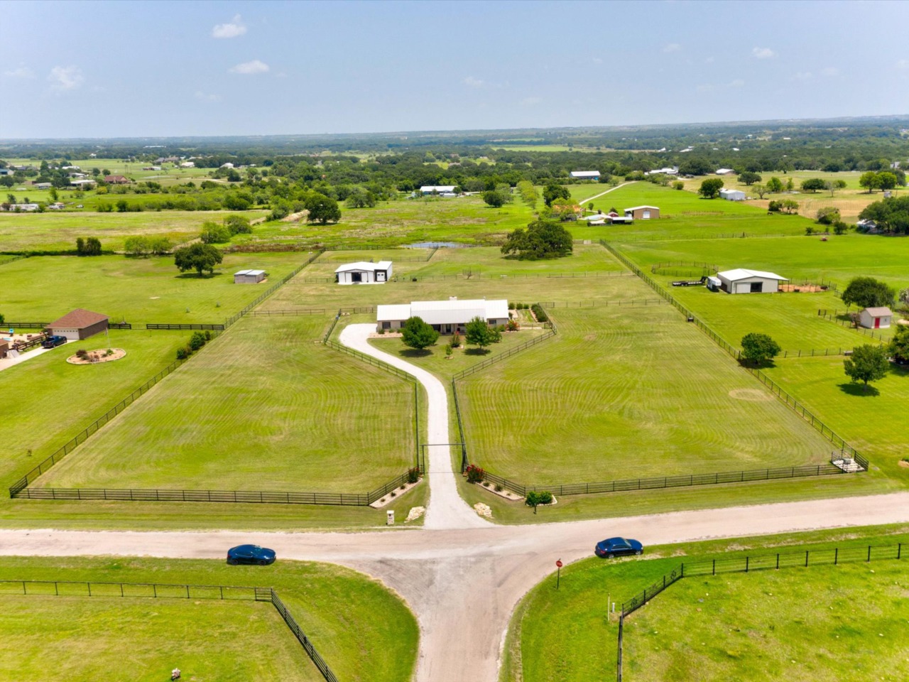 1813 Teller Bell Lane Granbury, TX 76049