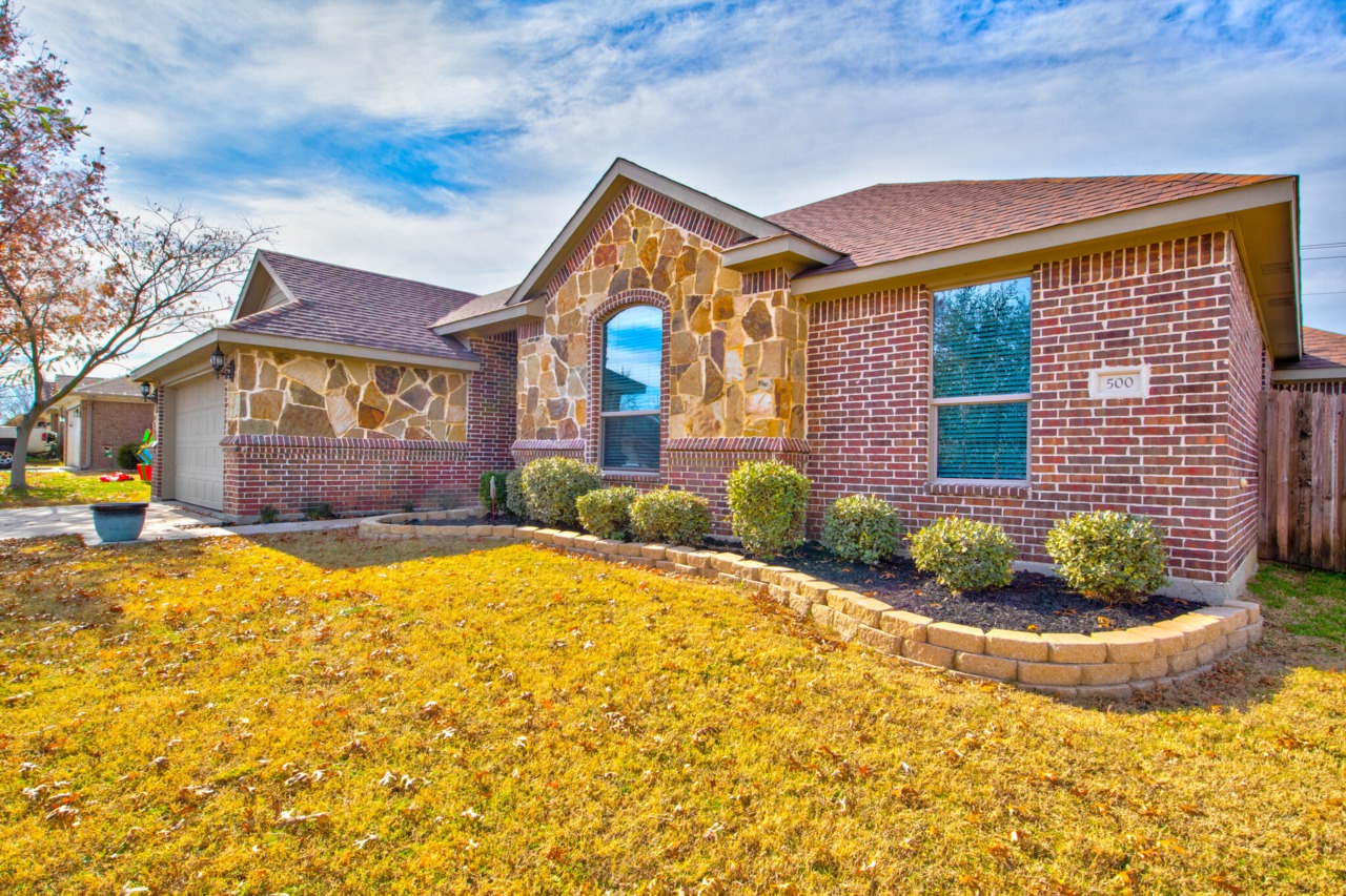 500 Thistle Meade Circle Burleson, TX 76028
