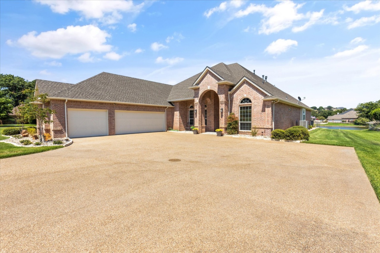 2013 Canaveral Court Granbury TX Elevate Realty Group - Granbury 20390074