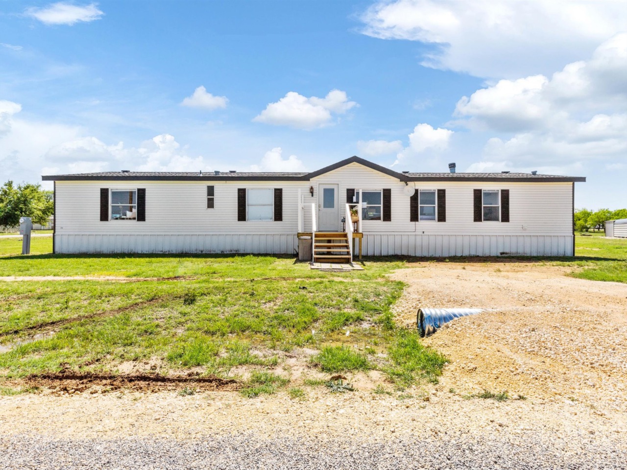 135 Bay Court Stephenville, TX 76401