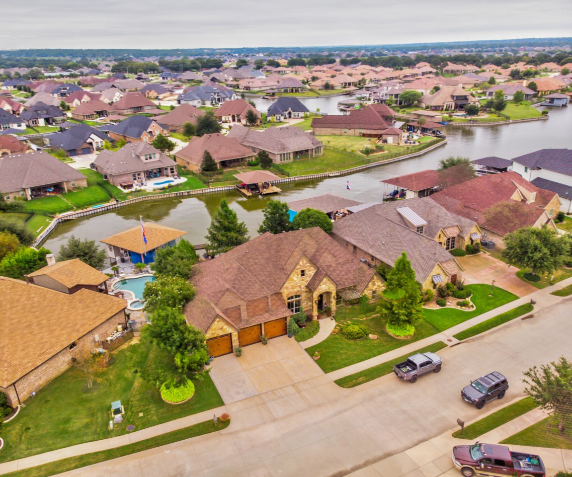 1503 Chelsea Bay Court Granbury, TX 76048
